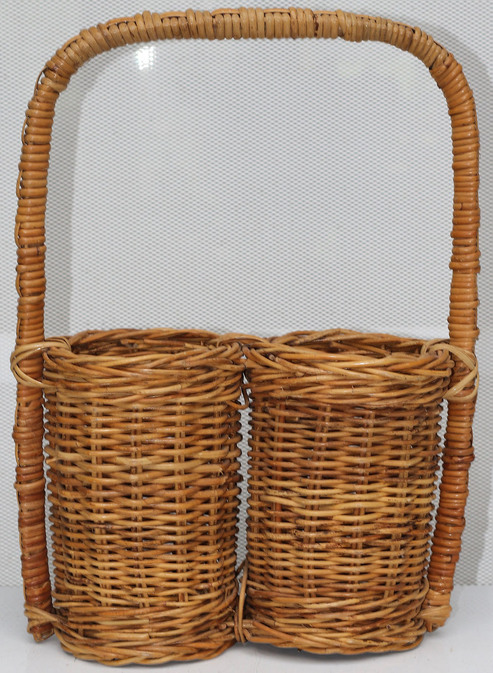 Миниатюра: Preloved Cane Double Wine Bottle Holder, Wicker Wine Caddy