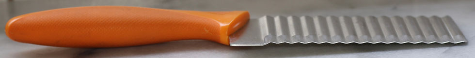Thumbnail: Preloved Zyliss Crinkle Cut Potato and Vegetable Cutter