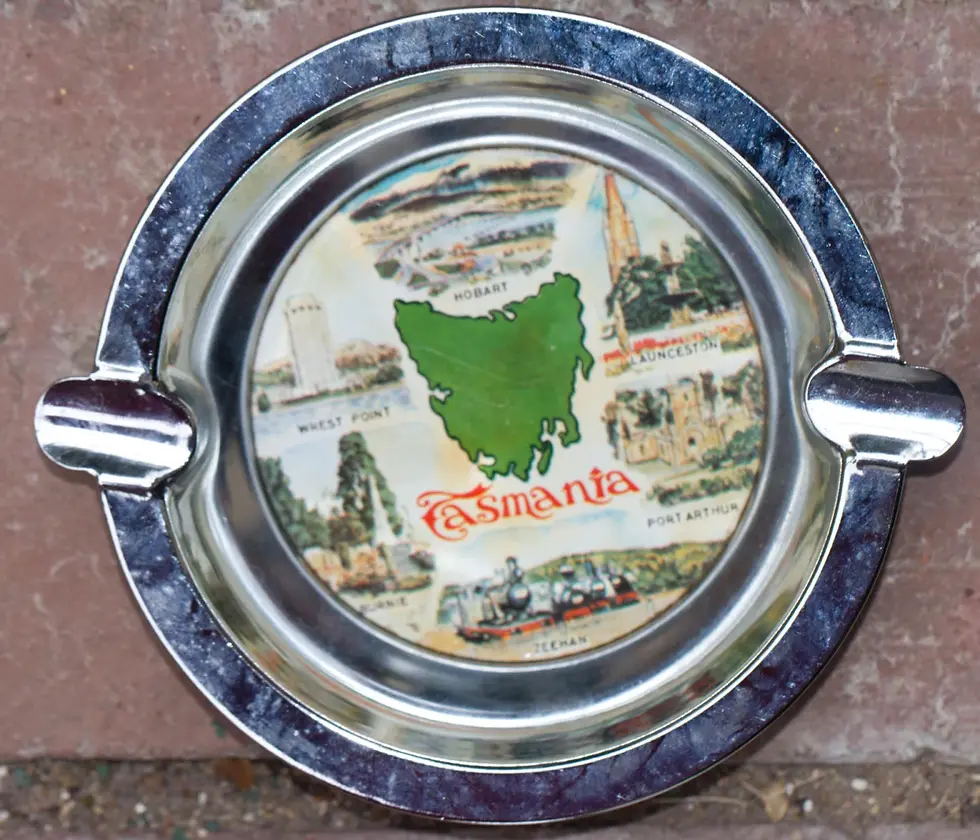 Preloved Vintage Souvenir Ashtray of Tasmania, Australia