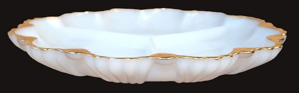 Thumbnail: Preloved Vintage Anchor Hocking Fire-King Segmented Plate with Gold Rim