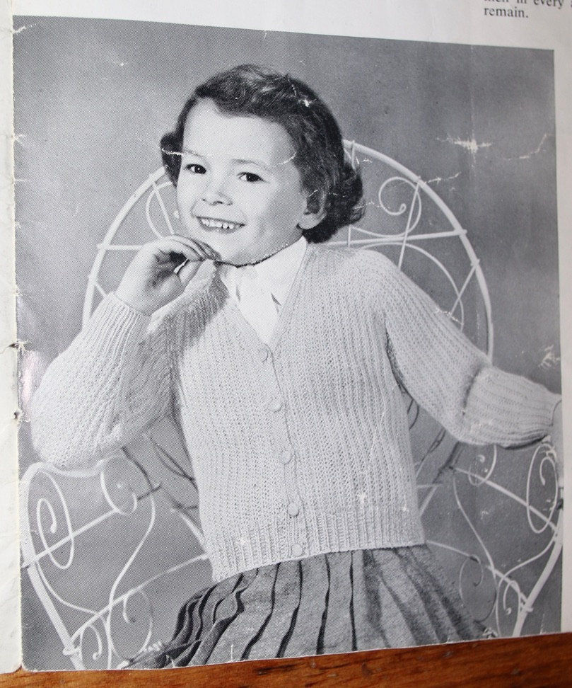 縮圖：Vintage Patons Knitting Book , No. 489. Knits for boys and girls