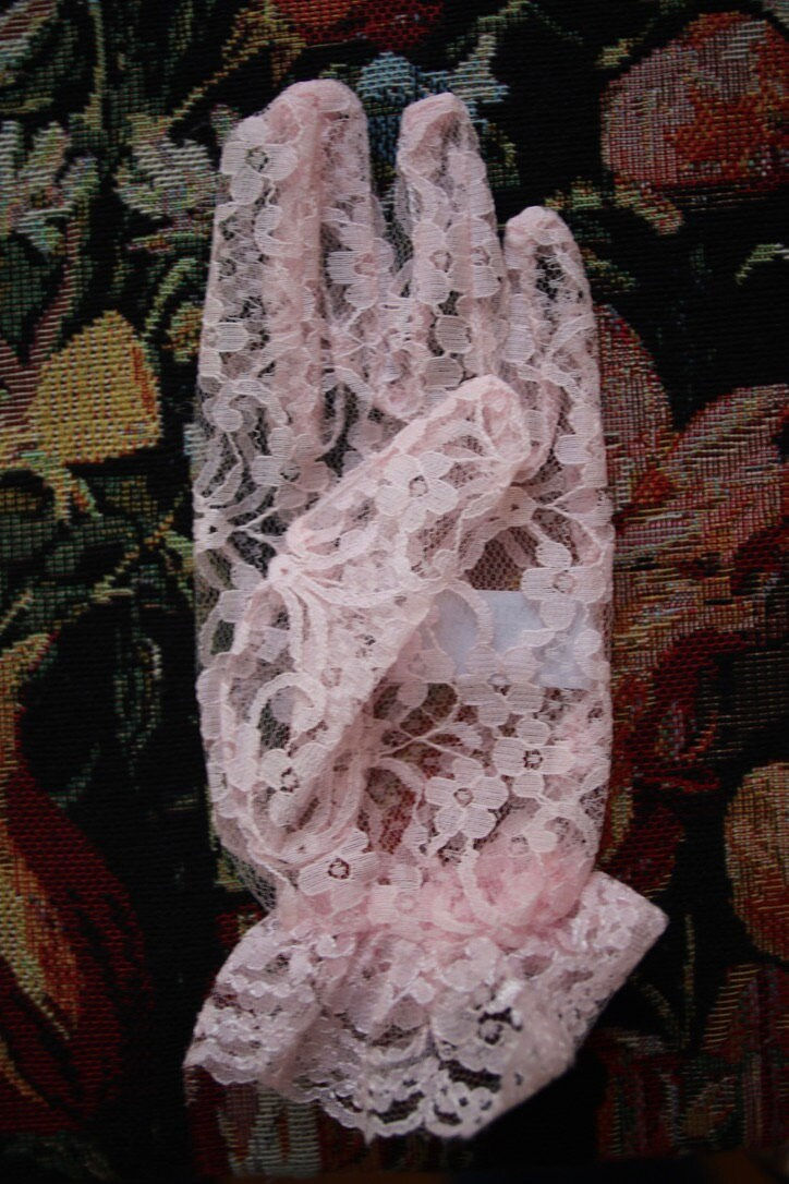 Miniaturbild: Preloved Vintage Lace Girls gloves, Flowergirl Gloves, Wedding gloves size 4-7