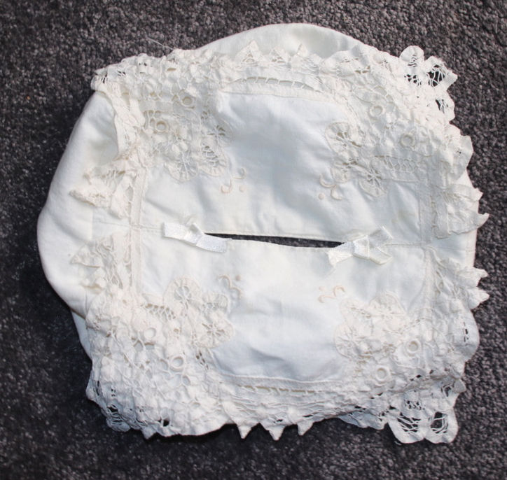 Миниатюра: Preloved Vintage Laced Tissue Box Cover