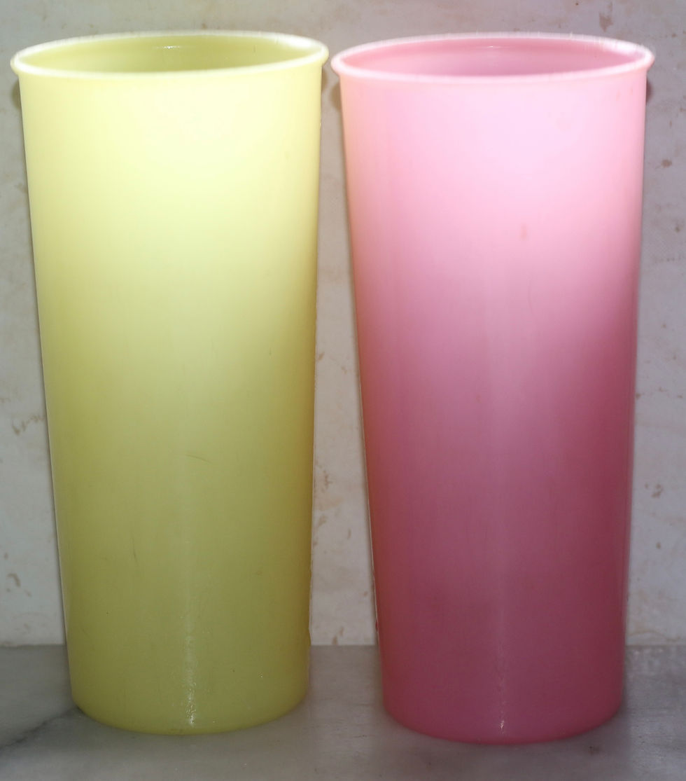 Miniatura: Preloved Pair of Tupperware Tumblers, Tupperware Beakers