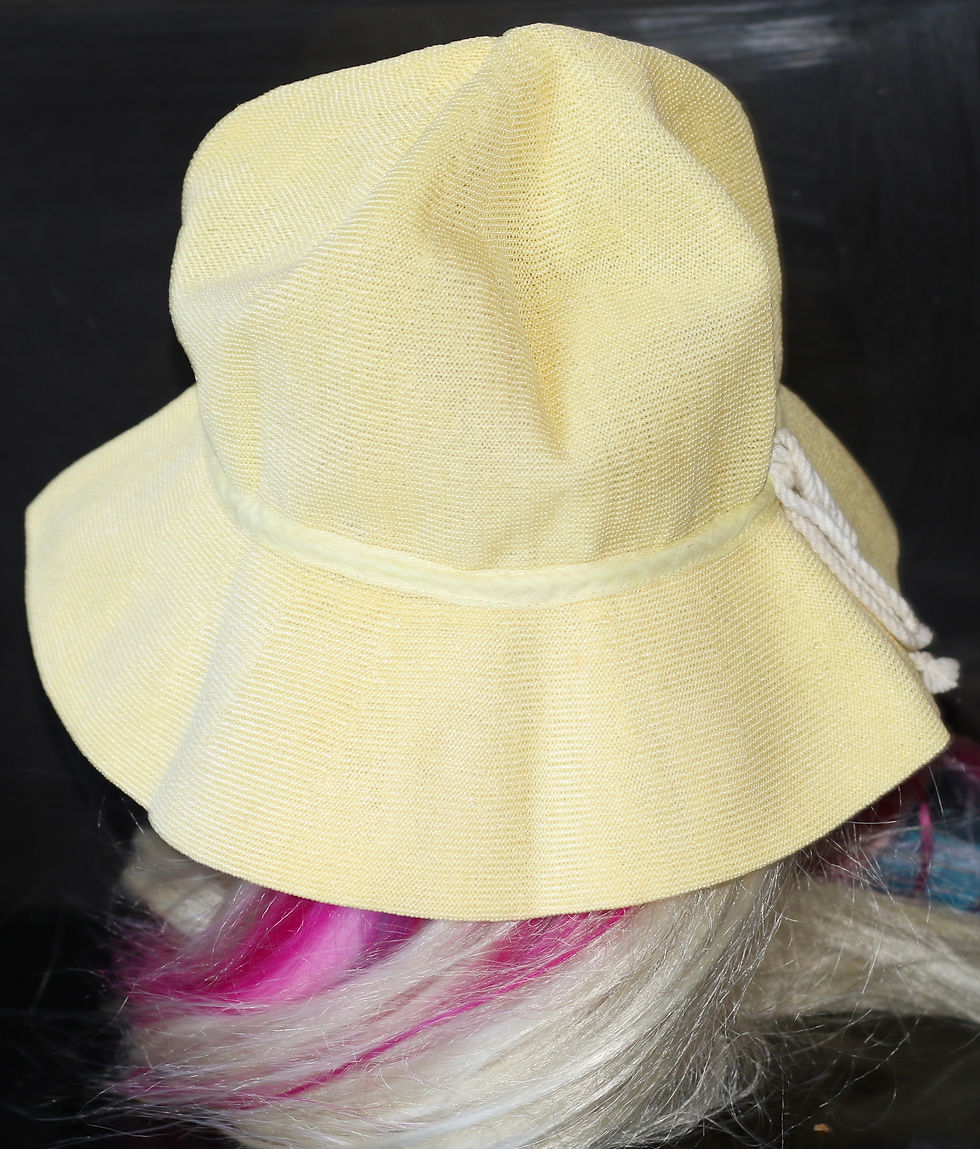 Μικρογραφία: Preloved Vintage "Capeline Hat" in yellow, in orignal bag