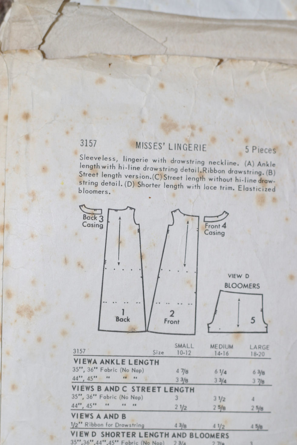 Miniaturbild: Preloved Butterick 3157, a vintage 1960s empire waist nightgown sewing pattern