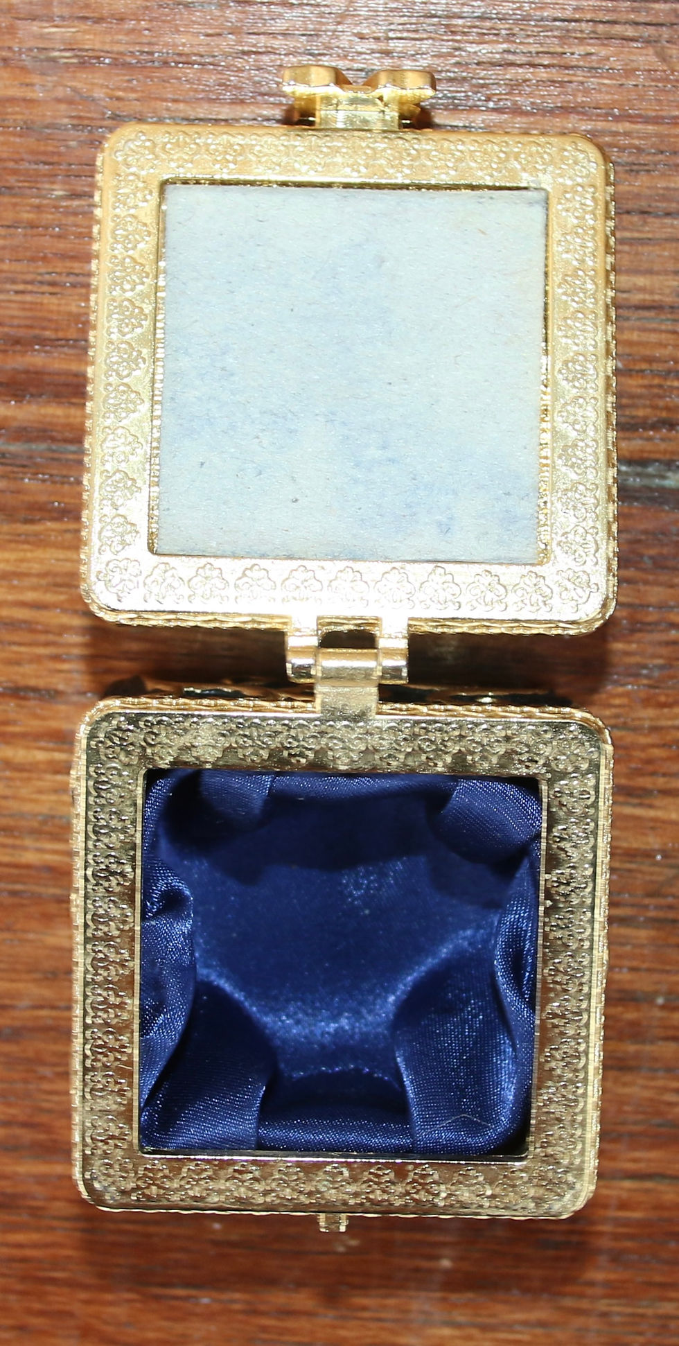 Miniaturbild: Preloved Small Trinket Box