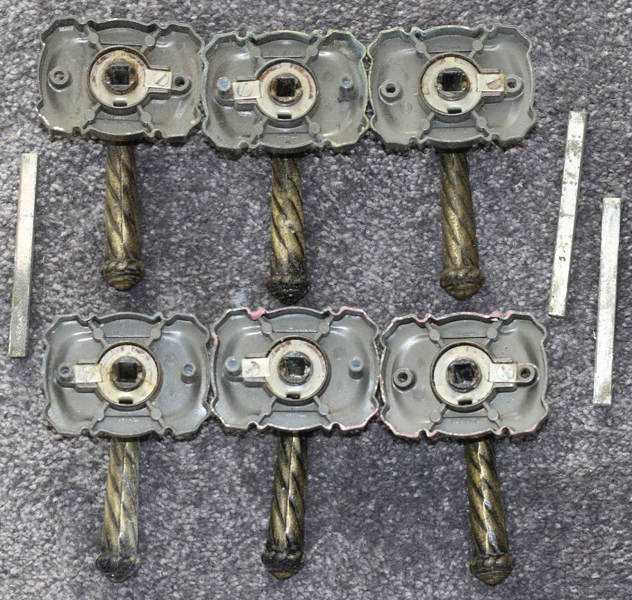 Thumbnail: Preloved Vintage Metal Door Handle Set