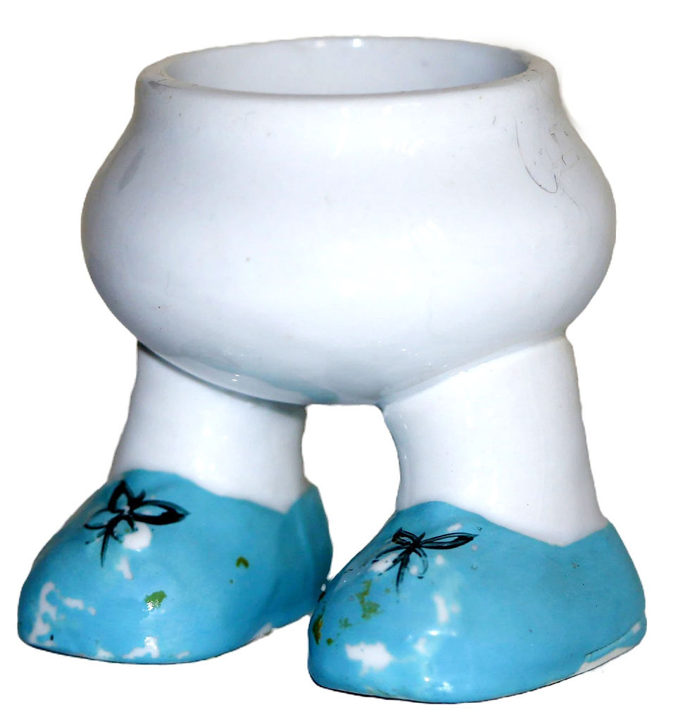 Miniatura: Preloved Egg on legs egg cup, Egg Cup Holder