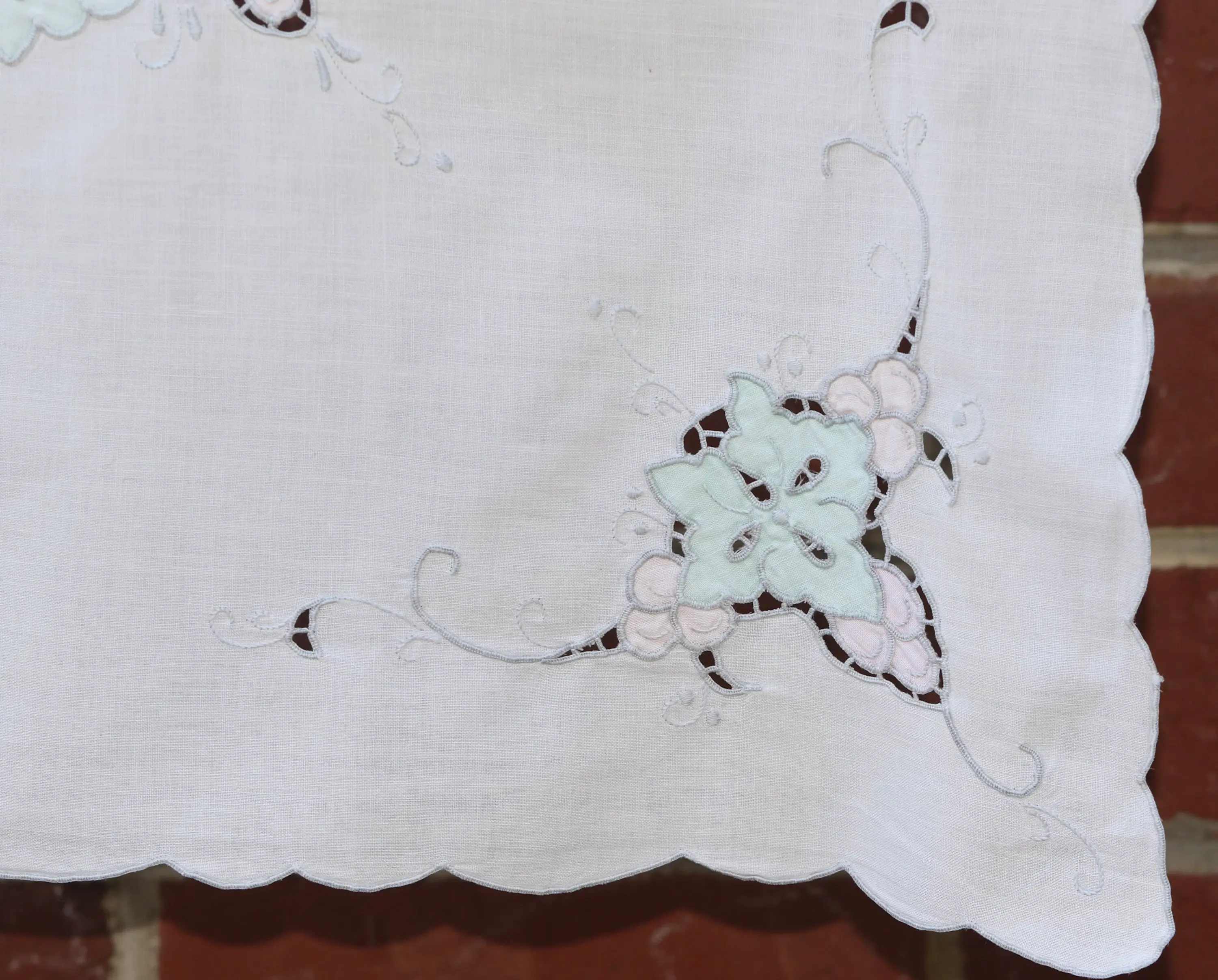 Preloved Embroidery Tablecloth, Embroidered Floral Tablecloth, Motif Tablecloth