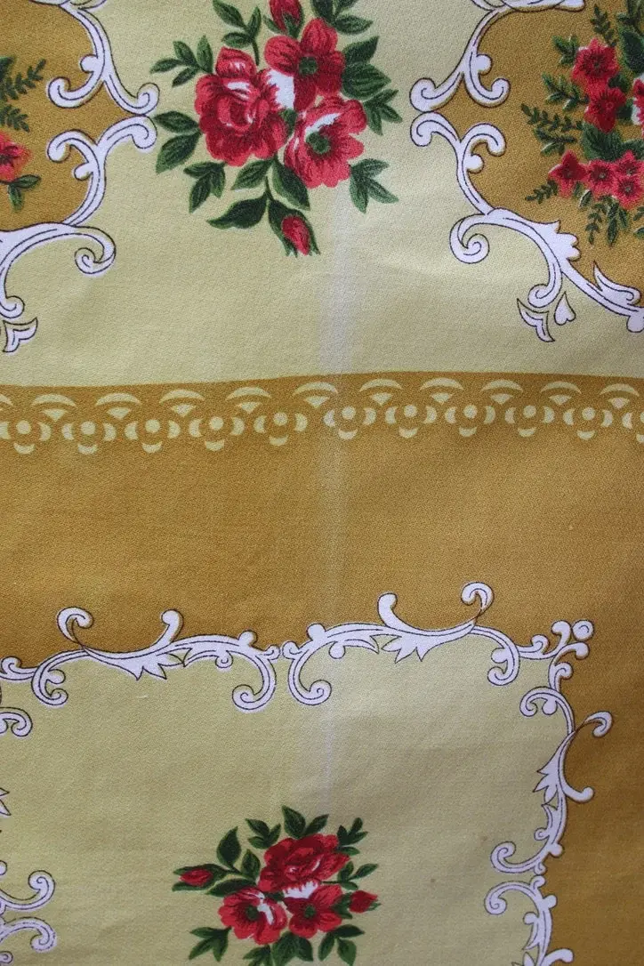 Miniaturbild: Preloved Rectangular Printed Flower Tablecloth, Floral Tablecloth