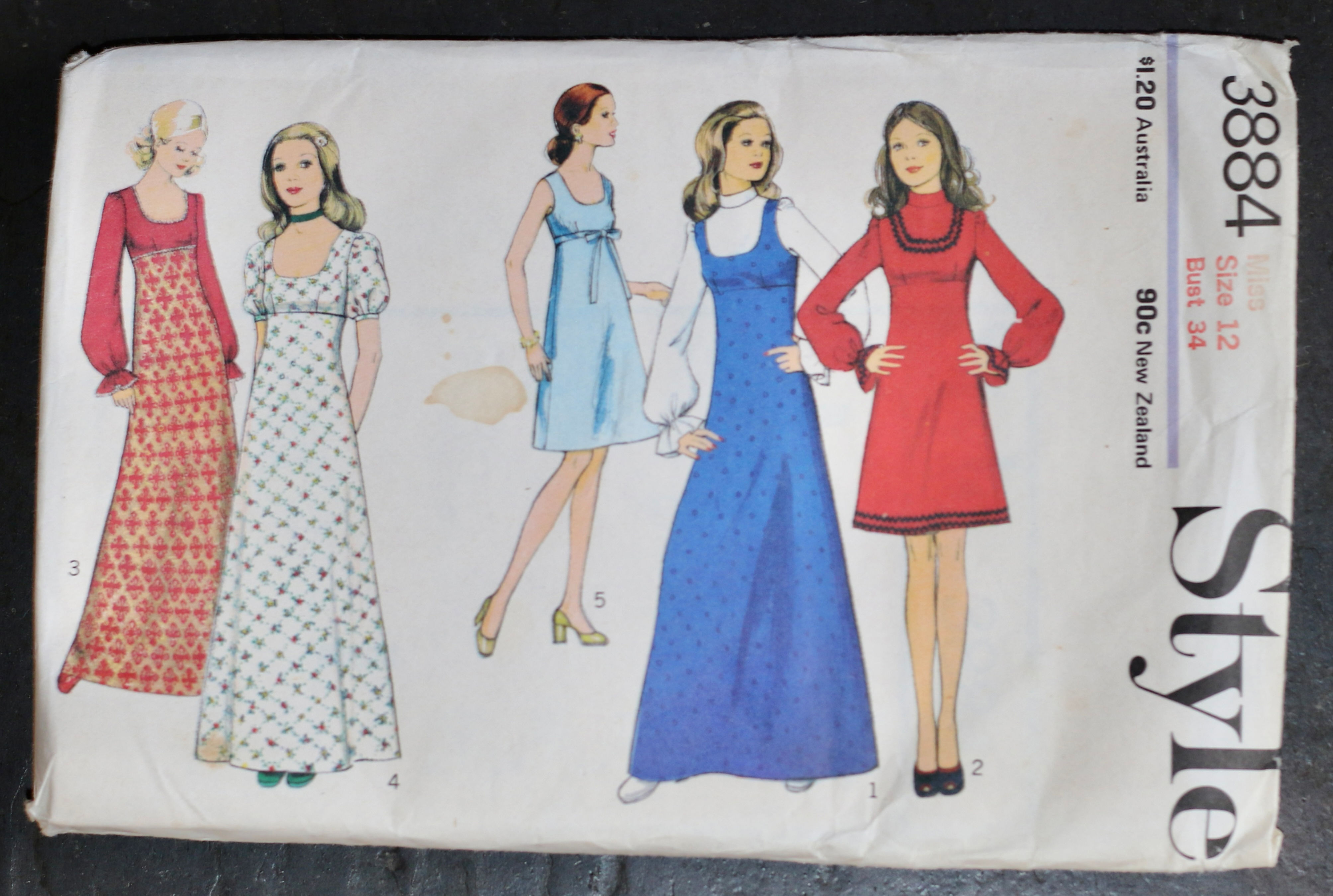 Preloved Vintage Style 3884 Misses' Dresses Sewing Pattern
