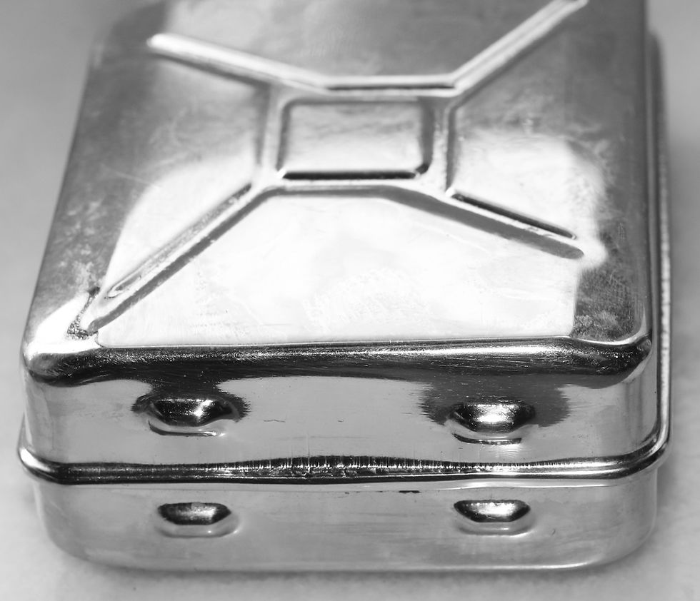 縮圖：Preloved  Stainless Steel Hip Flask, miniature military fuel jerry can hip flask