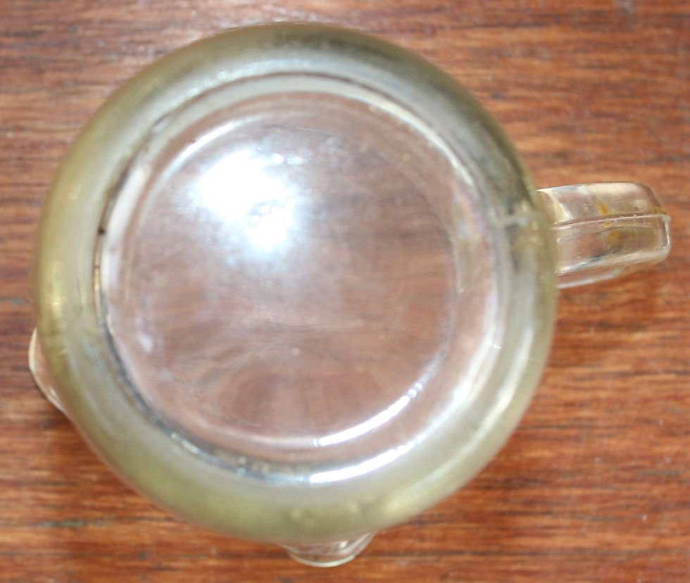 Μικρογραφία: Preloved Vintage glass measuring jug with three spouts