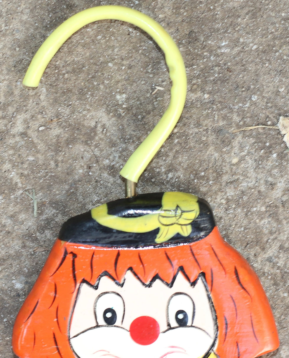 Miniaturbild: Preloved Wooden Clown Coat Hanger, Novelty Clown Hanger