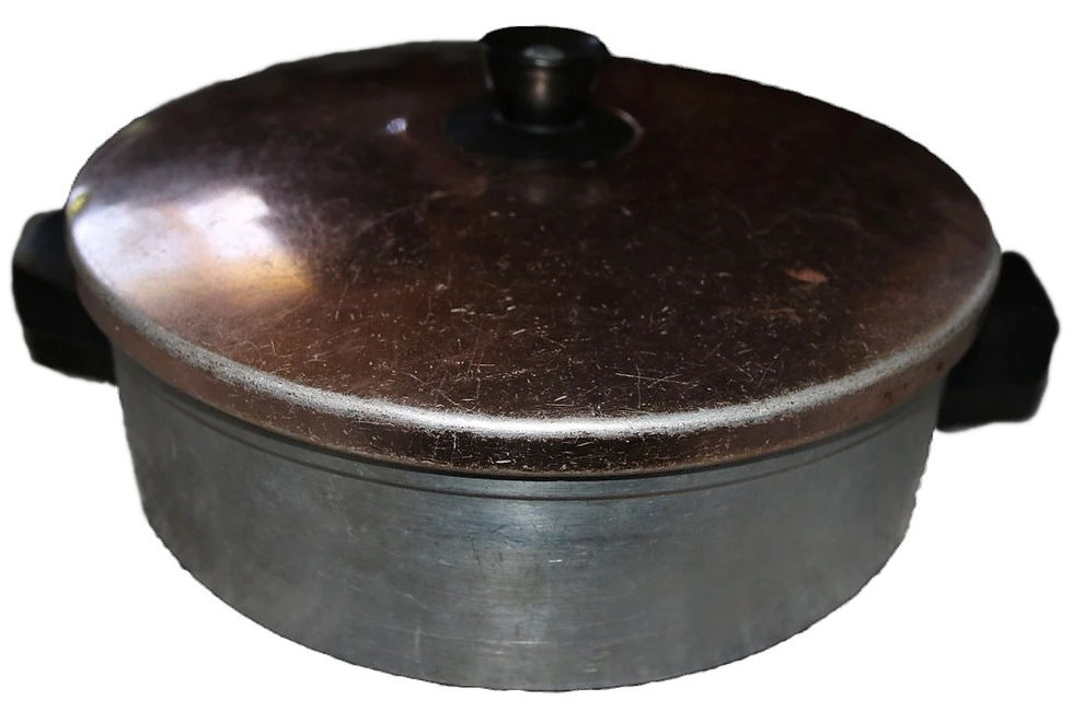 Miniatura: Preloved Waratah Metal Casserole Dish with plastic handles and knob