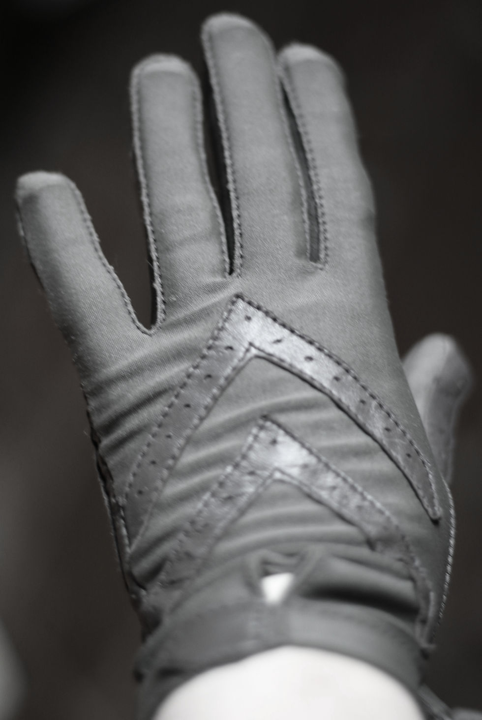 Μικρογραφία: Preloved Ladies Isotoner Gloves, One Size Gloves