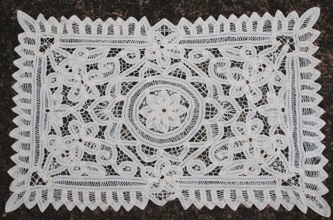 Preloved Vintage Tablemat, Centrepiece, Doily