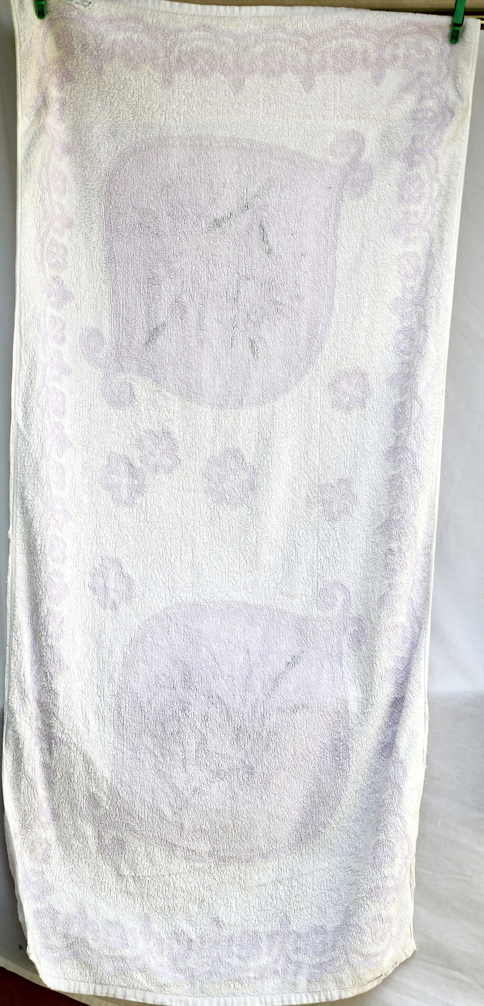 Thumbnail: Preloved Vintage Guest Room Towel,  Floral Towel, Irish Linen and Trusseau Co.