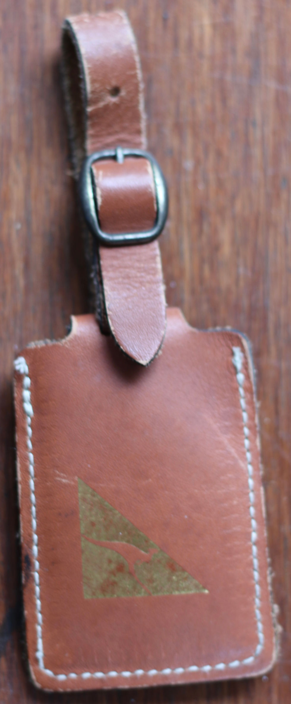 Thumbnail: Preloved vintage Qantas cabin travel bag made of heavy-duty fabric or canvas