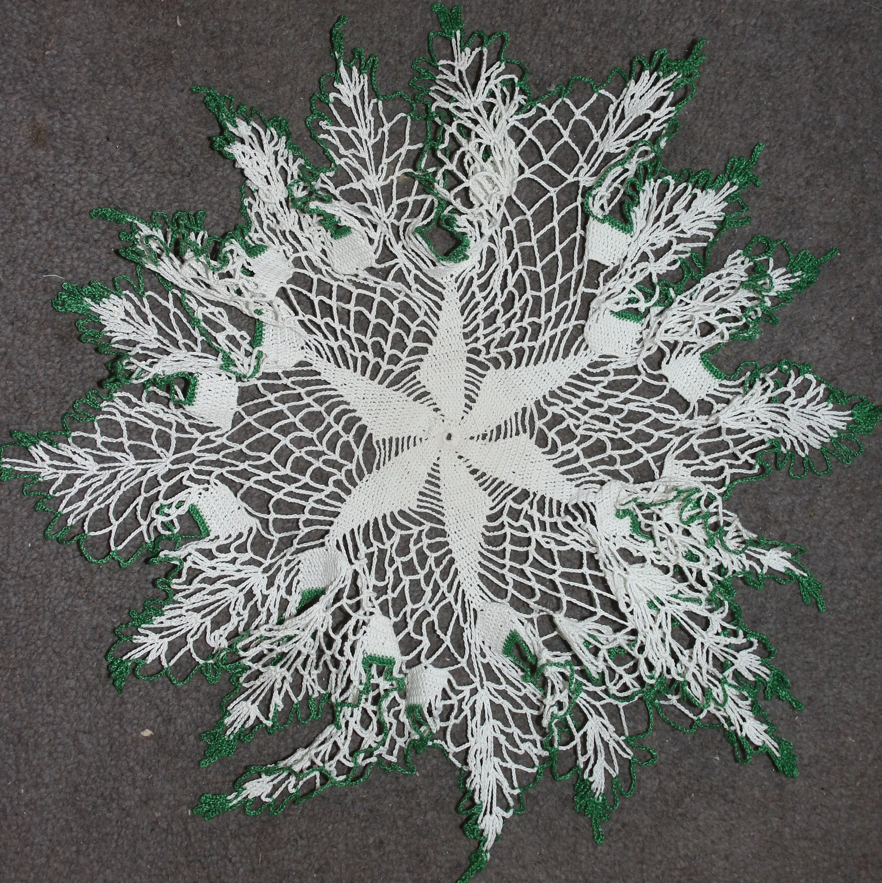 Preloved Crochet Doily, Crochet Centrepiece, Snowflake Doily