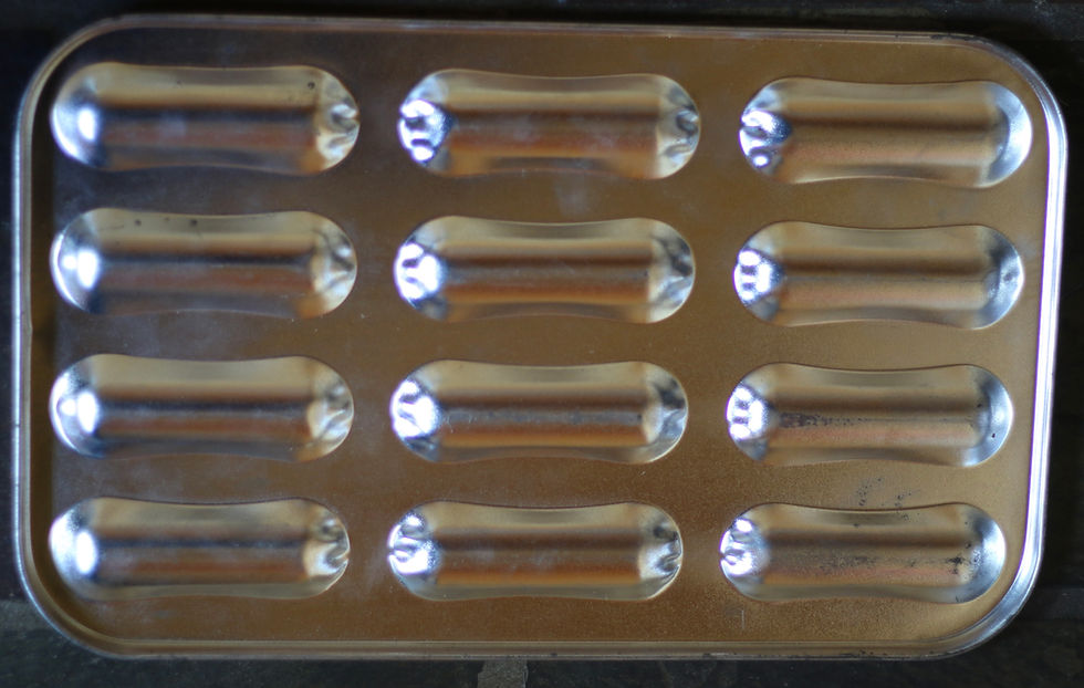 Miniature : Preloved Vintage metal ladyfinger baking pan, Finger Biscuit Eclair Mold Tray