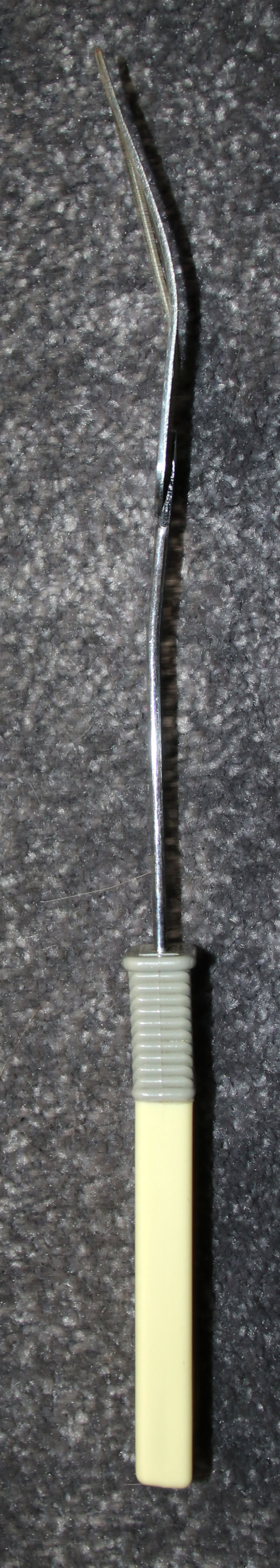 Miniatura: Preloved Vintage Plastic Handled Carving Fork