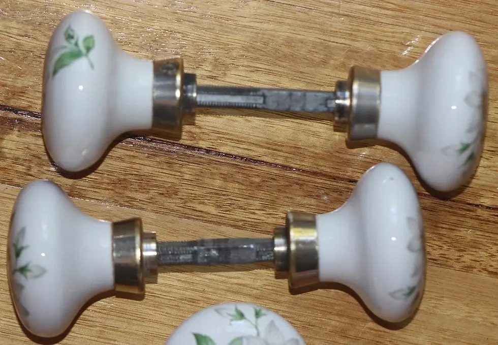 Miniatura: Preloved Set Of Porcelain And Metal Internal Door Knobs