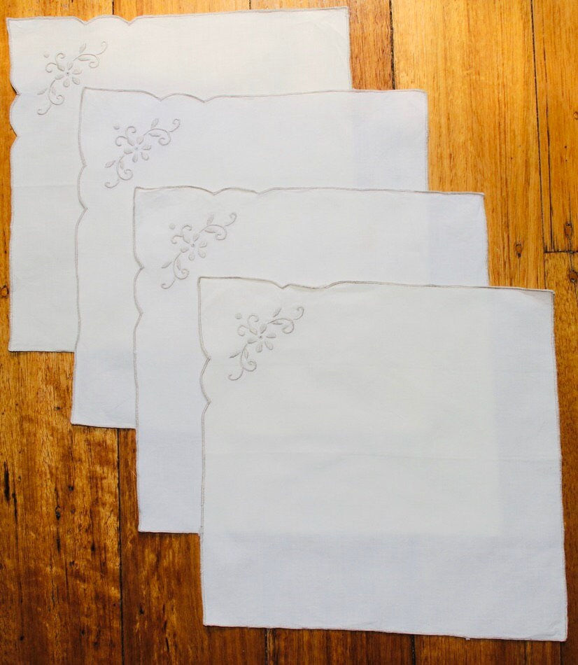 Thumbnail: Preloved Hardaker Embroidery Tablecloth, Floral Tablecloth With Napkins