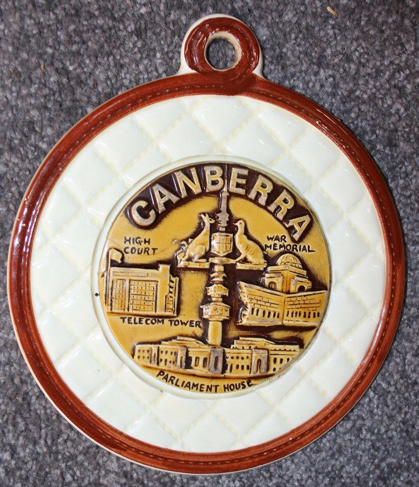 Preloved Souvenir of Australia, Canberra Wall Plaque