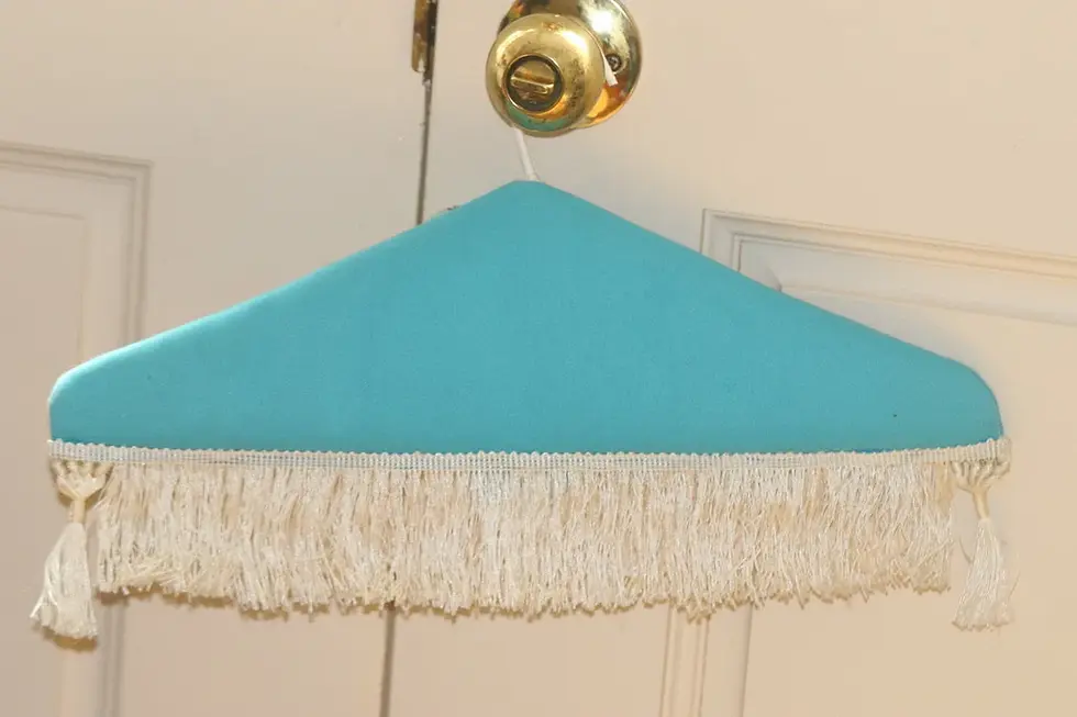 Miniaturbild: Preloved Vintage I Love Granny Coat Hanger