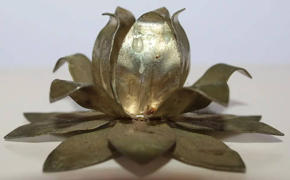 Миниатюра: Preloved Metal Floral Candlestick Holder