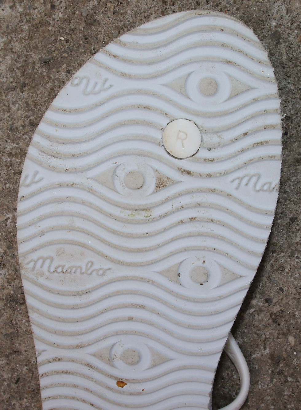 Miniatura: Preloved MAMBO Size 6/7 Thongs, MAMBO Size 6/7 Flip Flops