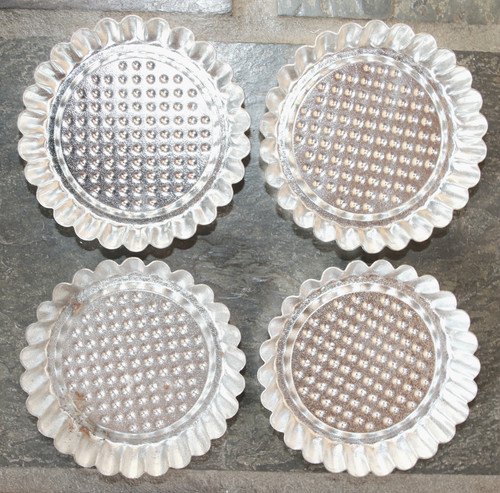 Preloved Set of Four Vintage Scalloped Mini Flans, Vintage Bakeware ...
