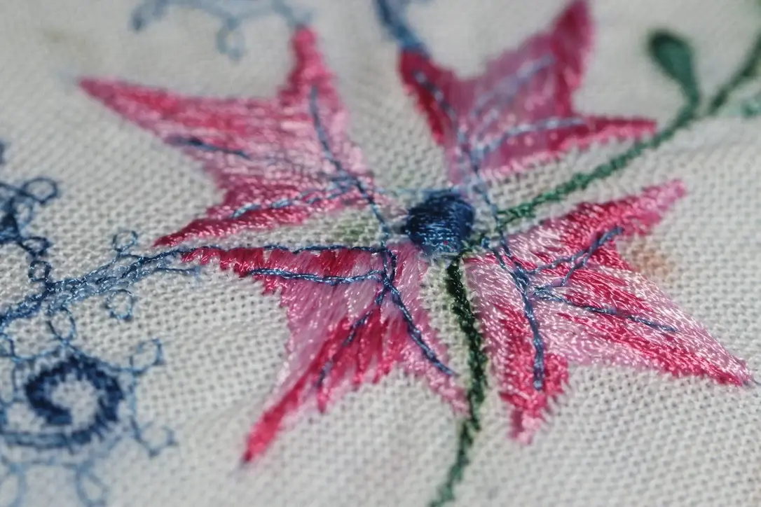 Preloved Embroidery Tablecloth, Floral Tablecloth With Napkins