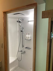 All King/Twin Rooms feature an ensuite bathroom.