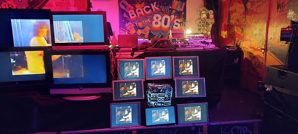 Tanzbar mit den DJs der unglaublich guten 80er Party