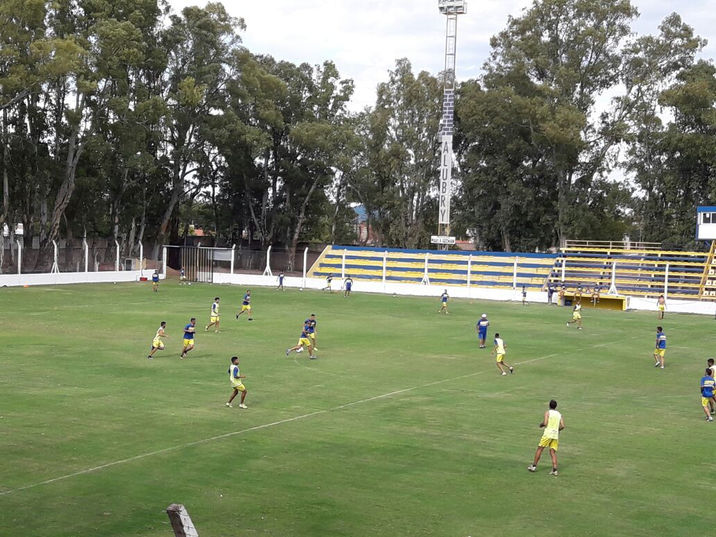 Juventud entrenó pensando en Desamparados