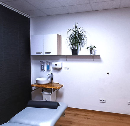 Behandlungszimmer 3 (3)_edited_edited.j