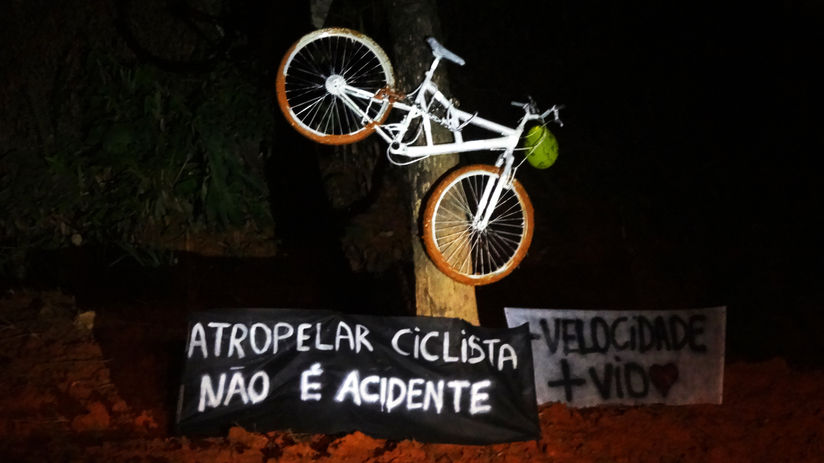 Conhecer Pedalando: Bicicletada Blumenau, 1ª Pedalada Pelada de Blumenau e Pedalada Pelada de Floria