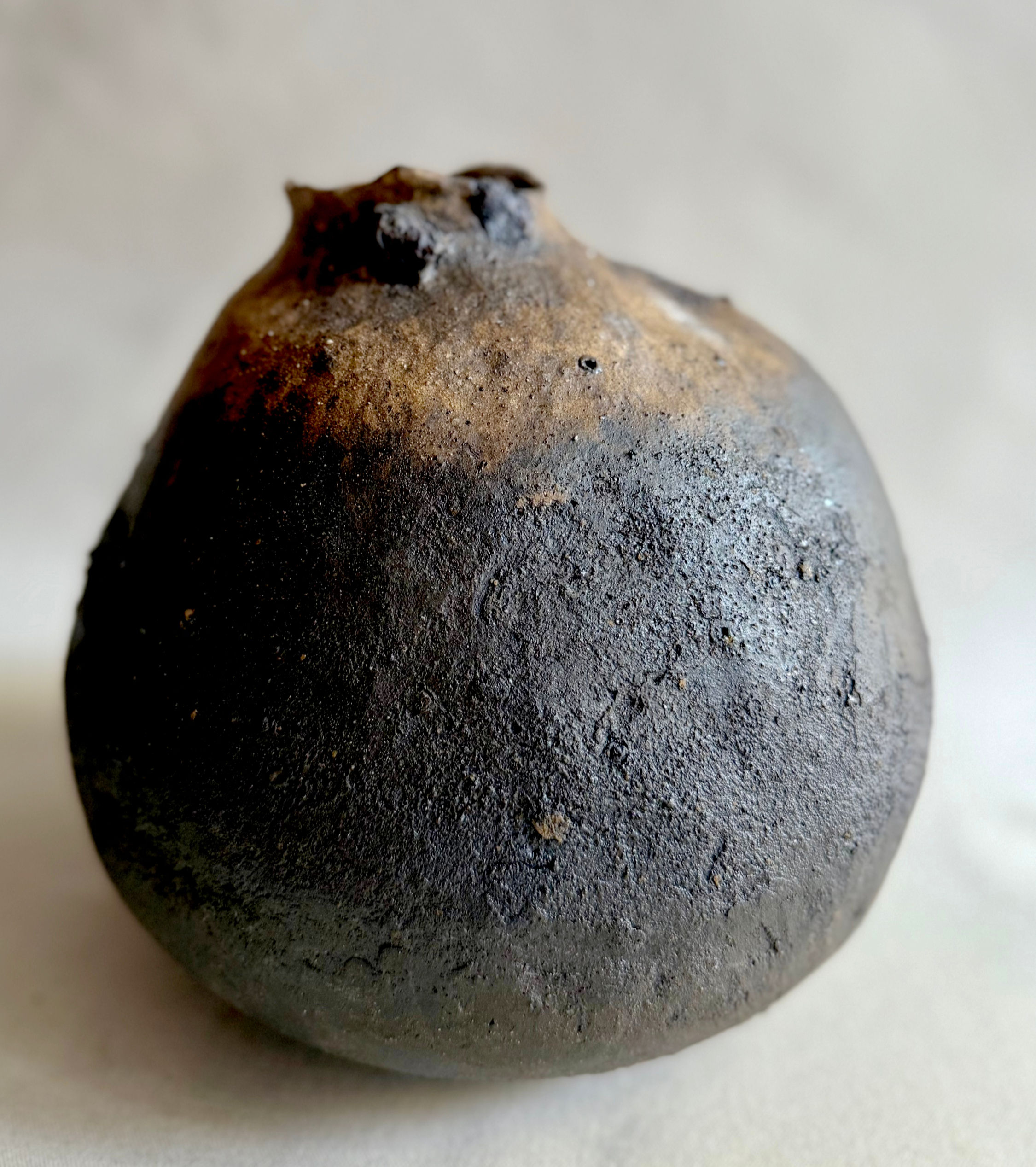 034 vessel black
