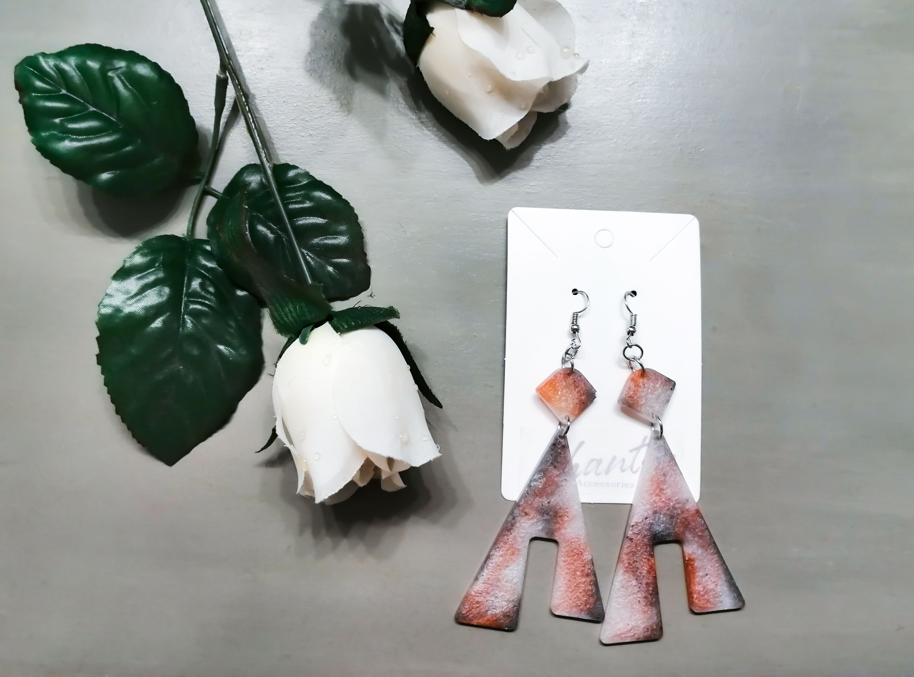 Chantsy Accessories - Silver and Rose Earrings