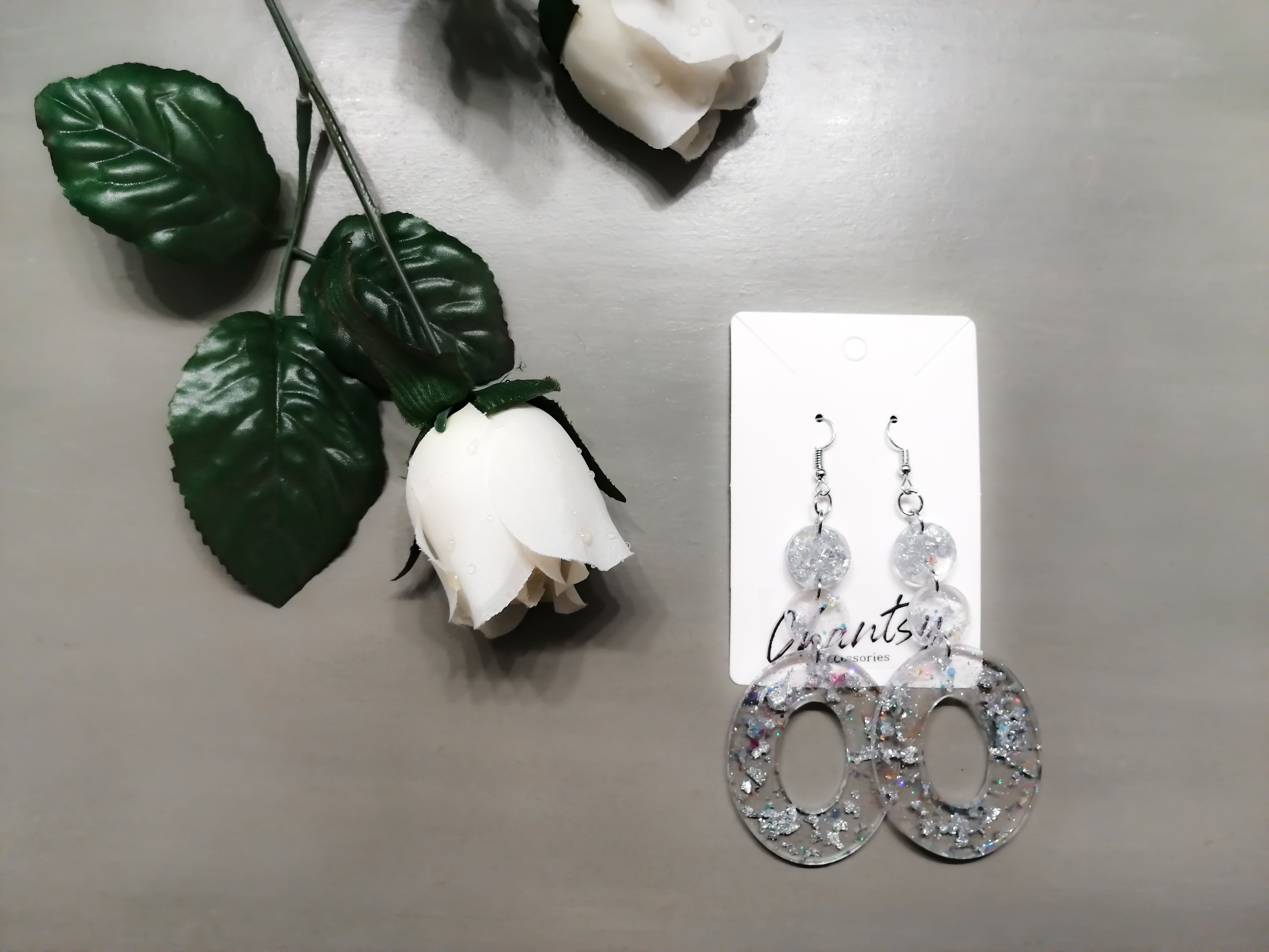 Chantsy Accessories - Transparent Earrings with Sparkles
