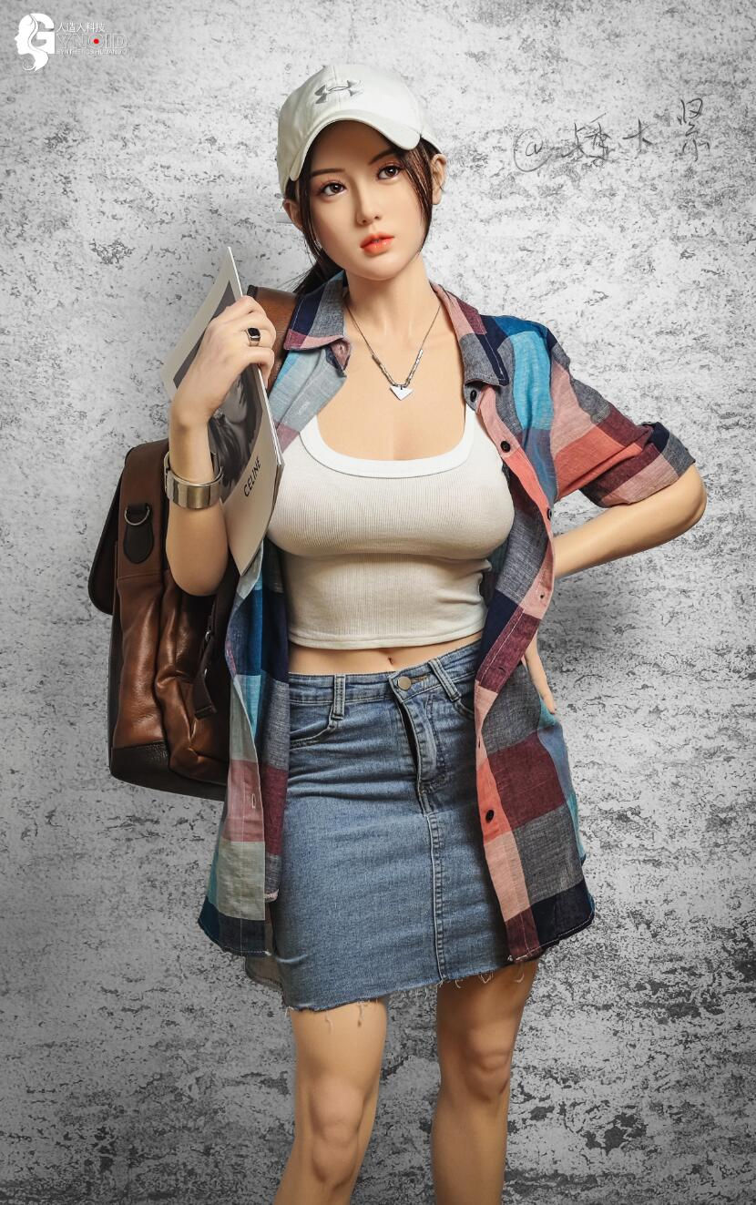 Miniaturbild: Leyla body with model19 deluxe refined details on hands and feet