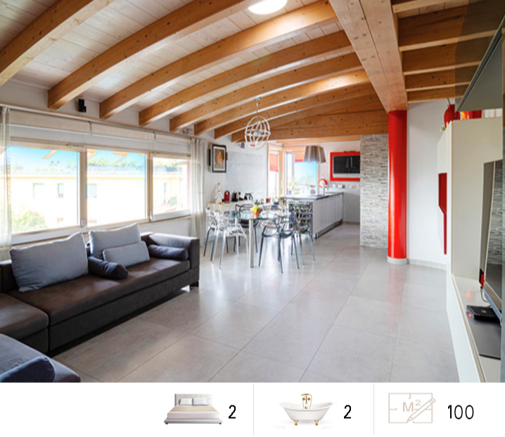 MODERNO ATTICO CON PISCINA