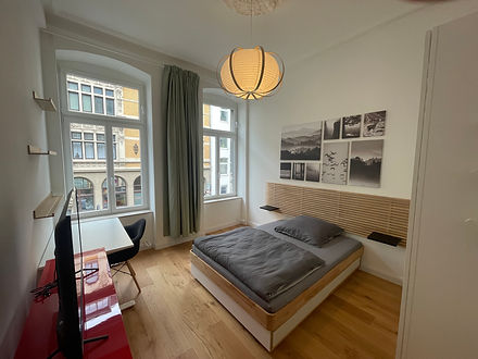 Schön großes WG Zimmer in Bestlage