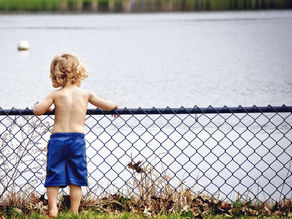 Ganz neu und ganz weit