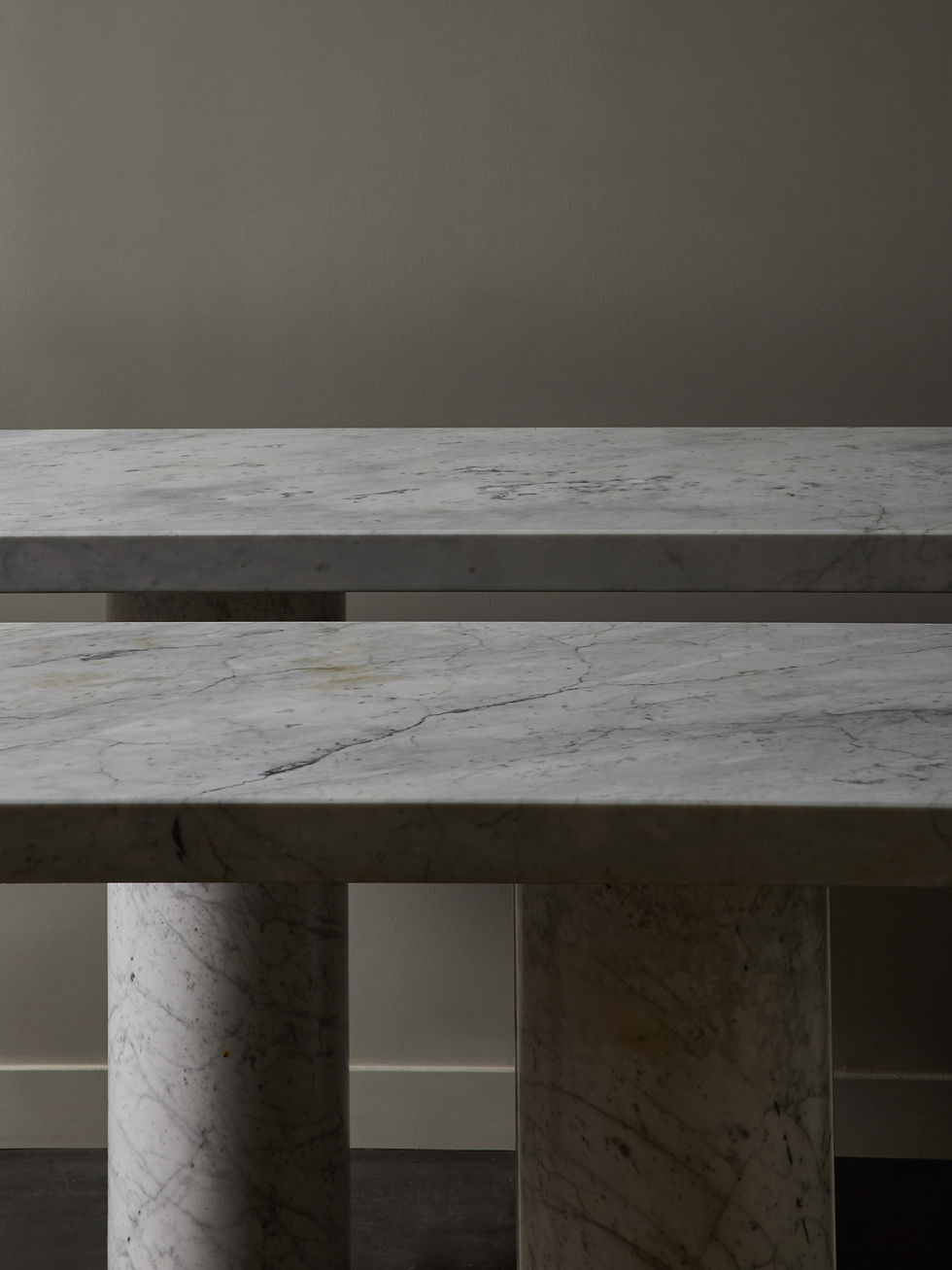 Miniature : Pair of Tall Carrara Marble Consoles