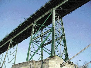 lionsgate_bridge_project