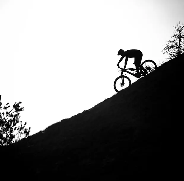 private-mtb-guide-verbier-ebike-alpine-climb.webp